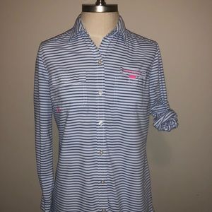 vineyard vines women’s harbor shirt.
